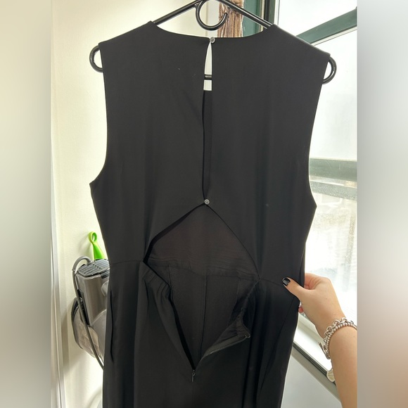 ARITZIA OPEN BACK JUMPSUIT - Picture 5 of 7